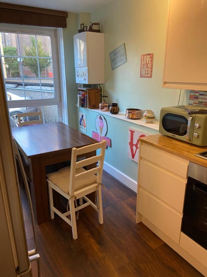 Great Rooms In An Uber Cool Flat! London Bridge Ngoại thất bức ảnh